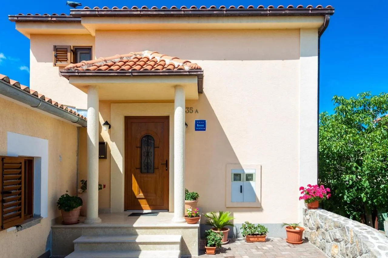 Apartments Dario Porat  Croatia