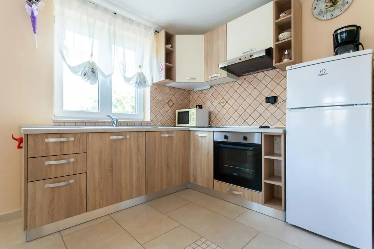 Apartments Dario Porat  Croatia